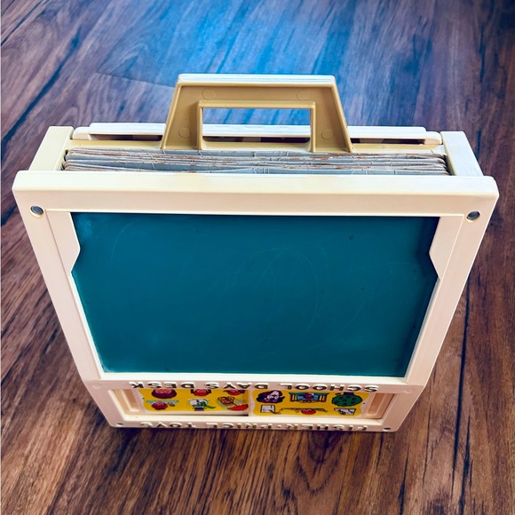 Vintage 1972 Fisher-Price School Days Desk - Picture 12 of 16